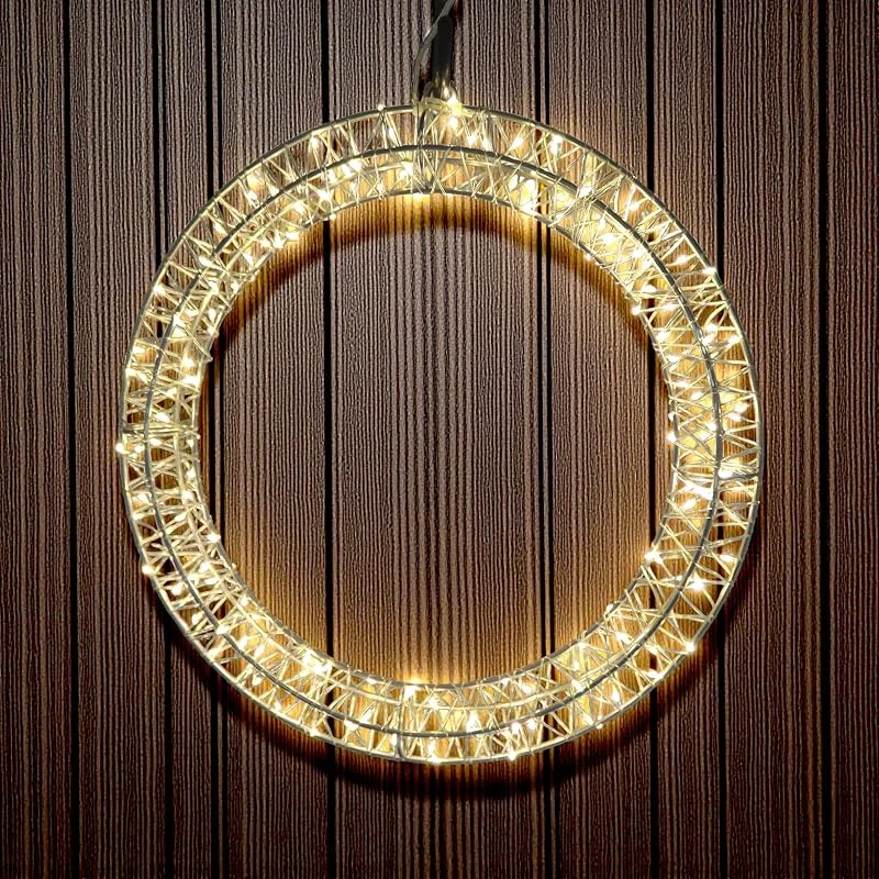 Besuche den Spetebo-Store Metall Lichtkranz Silber 30 cm warm weiß mit Timer - 150 LED - Weihnachtsdeko Hängekranz für Innen batteriebetrieben - Deko Beleuchtung Weihnachten Advent Türkranz beleuchtet