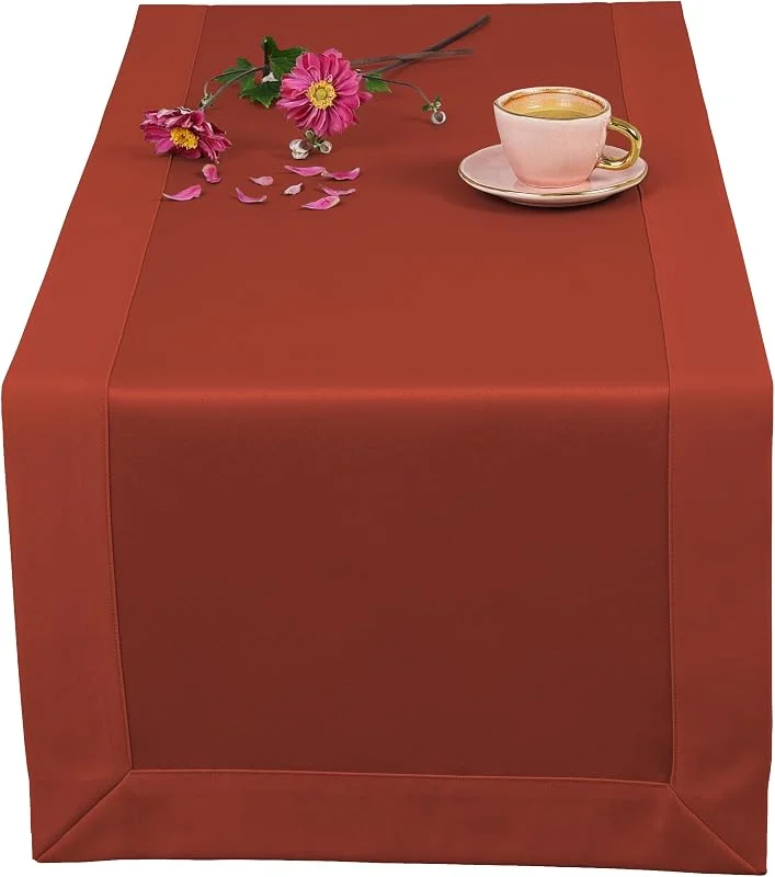 Marke: invitta Tischläufer Classic Elegance Terrakotta 40x140 cm, Uni Glatt Elegant mit 5 cm Kuvertsaum Fleckabweisend mit Lotuseffekt 100% Polyester, O5 H200 309 — Küche & Haushalt
