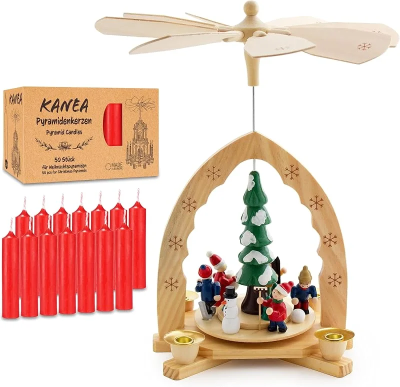 Besuche den BRUBAKER-Store BRUBAKER Weihnachtspyramide inkl. 50er Pack Pyramidenkerzen Rot - 30 cm Holzpyramide Weihnachtsbaum mit Winter Szene - 1-stöckige Pyramide Weihnachten - Tischpyramide mit Holz Figuren Handbemalt — Weihnachtsdeko