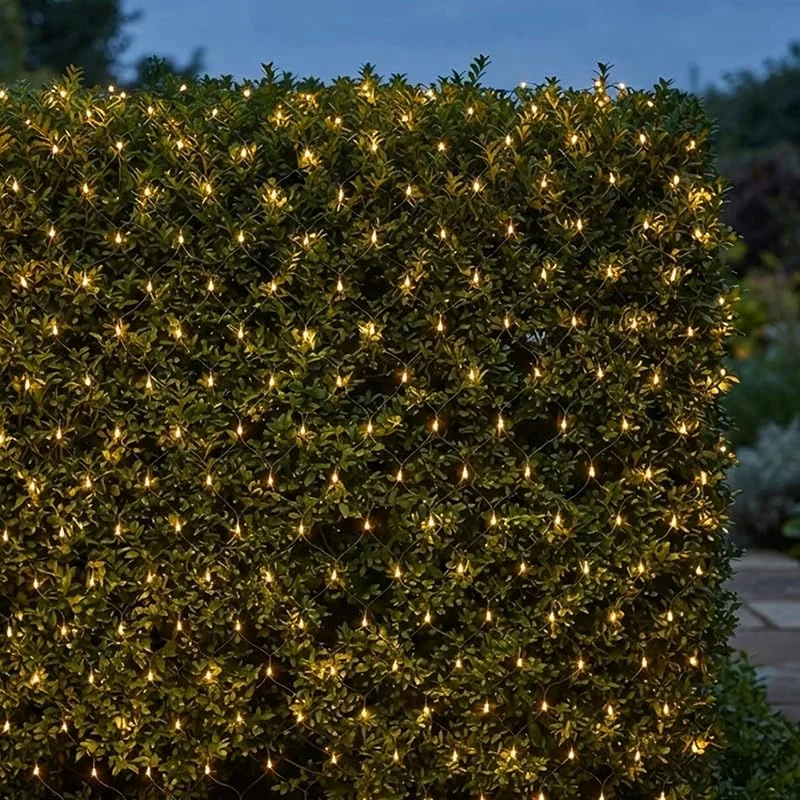 Besuche den Spetebo-Store Spetebo LED Lichternetz 300 x 150 cm für Außen - warm weiß — Weihnachtsbeleuchtung