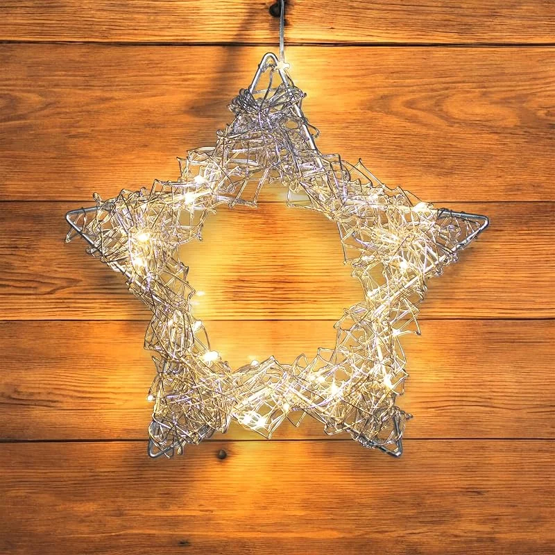 Besuche den Spetebo-Store LED Draht Stern 30 cm Silber 30 LED Warmweiß Timer Hängedeko — Weihnachtsdeko