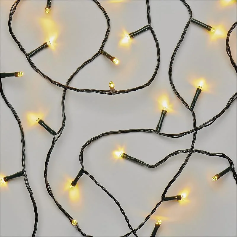 Besuche den EMOS-Store EMOS Warmweiße LED-Lichterkette 5, 6 Meter, Schwarzer Draht mit 80 LEDs, 6, 18 h Timer-Funktion, Batteriebetrieben (3x AA), Leuchtdauer 10.000, IP44 für Innen und Außen, D4FW02 — Weihnachtsbeleuchtung