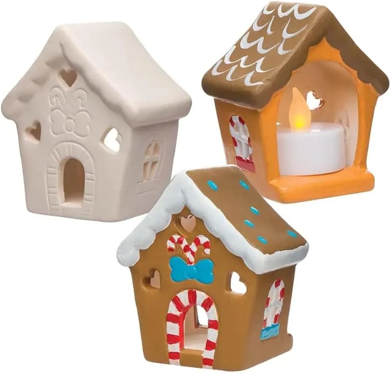 Besuche den Baker Ross-Store Baker Ross Keramik-Teelichthalter „Lebkuchenhaus“ für Kinder – für weihnachtliche Bastelarbeiten und Dekorationen (4 Stück), Braun, Weiss, Creme — Advent und Tisch