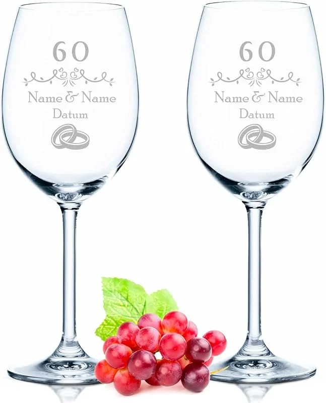 Besuche den GRAVURZEILE-Store GRAVURZEILE Weingläser mit Gravur - Diamantene Hochzeit 60 Jahre - Personalisiert mit Namen & Datum - Geschenk für Sie & Ihn zur Hochzeit Verlobung Jahrestag — Wein und Festtafel
