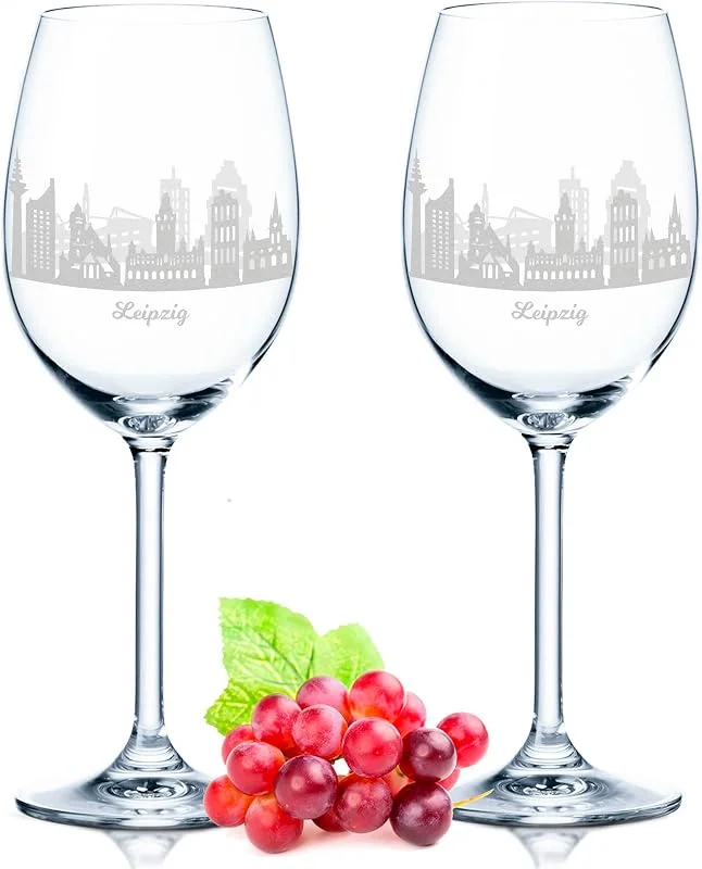 Besuche den GRAVURZEILE-Store GRAVURZEILE Weingläser mit Gravur - Skyline Leipzig im Set - Hochwertige 360° Lasergravur - schönes Geschenk als Andenken, Souvenir oder für Sammler & Weingenießer zum Geburtstag — Wein und Festtafel