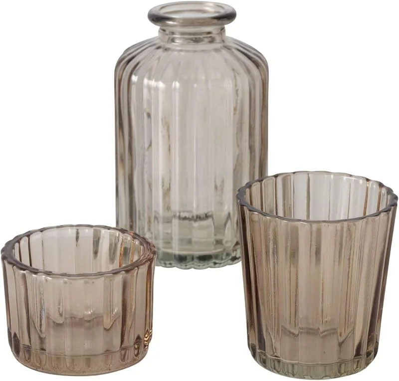 Besuche den Seaside No.64-Store 3er-Set aus Windlichtern & Vase aus Glas – Riffeloptik – Braun — Kerzenlicht Abendessen