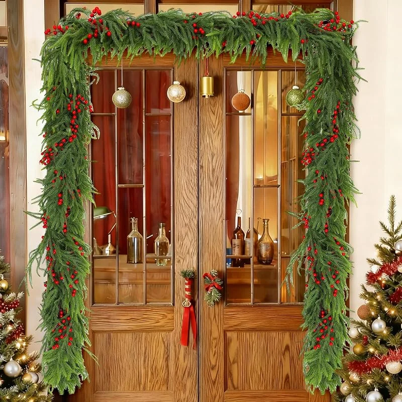 Marke: Whaline Whaline Künstliche Tannengirlande aus Zedernholz mit roten Beeren, realistische künstliche Weihnachtsdekoration, für Zuhause, Kamin, Innen- und Außenbereich, Winterurlaubsparty, 1, 8 m