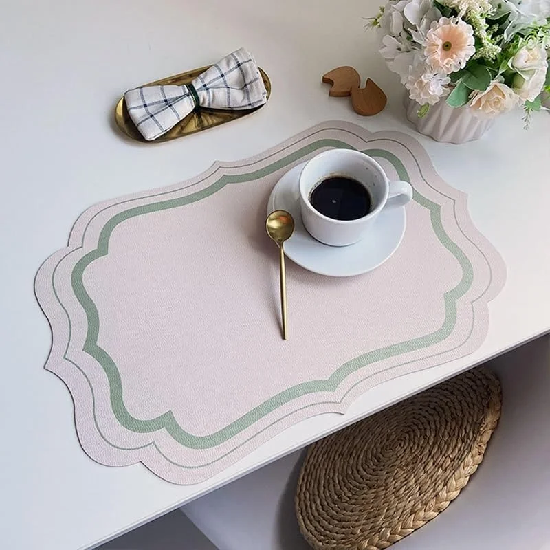 Besuche den Epinki-Store Epinki 2er Set Tischsets Weihnachten Modern 30x45CM, PU Leder Platzset Modern Unregelmäßig Hitzebeständige, Tischuntersetzer Weihnachten Hell Grün für Küche Hotel — Küche & Haushalt